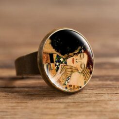 Gustav Klimt The Kiss Ring